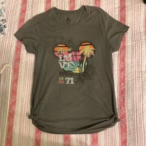Disney Parks 1971 Peace And Love Tee Fabric Appliqus And Embroidery. Size XL